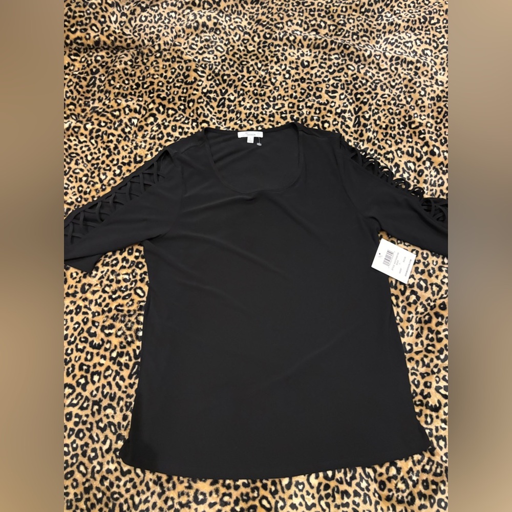 89th & Madison Black Long Sleeve Top with Cut-Out Details